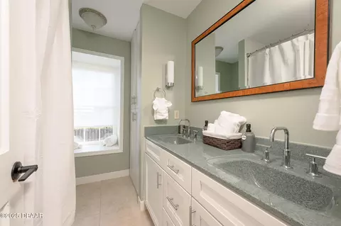Bath - 3565 John Anderson Dr, Ormond Beach, FL 32176 photo 5 of 6