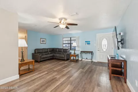 Living - 63 Benjamin Dr, Ormond Beach, FL 32176 photo 2 of 4