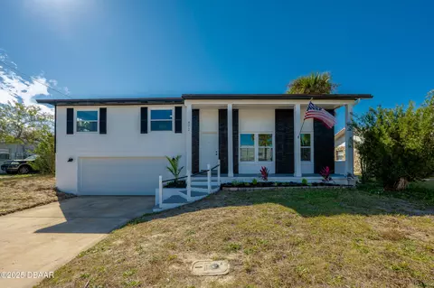 872 Derbyshire Rd, Daytona Beach, FL 32117