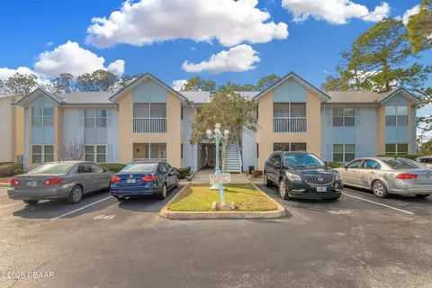 101 Bent Tree Dr #66, Daytona Beach, FL 32114
