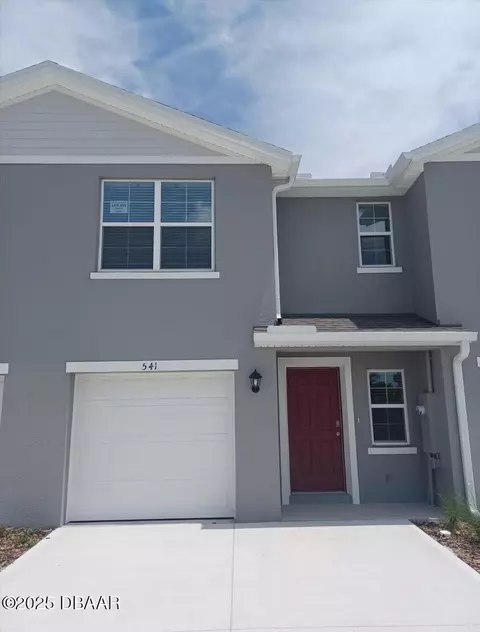 541 Zinfandel Dr, Daytona Beach, FL 32117