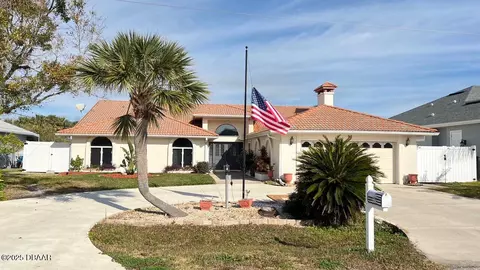 33 Colonial Ct, Palm Coast, FL 32137