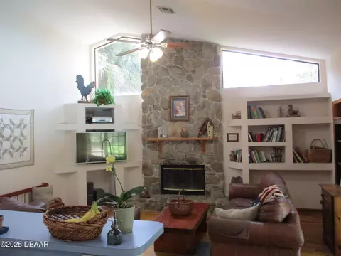 Living - 10825 154th Rd N, Jupiter, FL 33478 photo 1 of 1