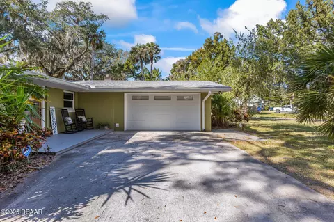 1504 Pine Tree Dr, Edgewater, FL 32132 photo 2