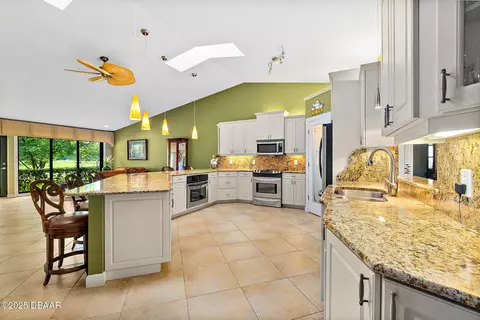 Kitchen - 39 Landings Ln, Ormond Beach, FL 32174 photo 1 of 7