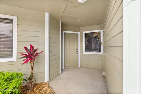 Exterior - 39 Landings Ln, Ormond Beach, FL 32174 photo 3 of 6