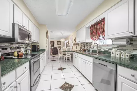 7 Pebble Beach Dr, Ormond Beach, FL 32174 photo 13