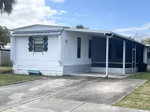 210 Sand Pebble Cir, Port Orange, FL 32129
