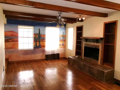 Living - 3470 Strickland Rd, Ormond Beach, FL 32174 photo 3 of 6