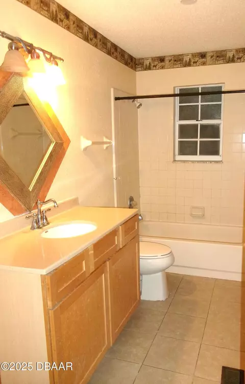 Bath - 3470 Strickland Rd, Ormond Beach, FL 32174 photo 1 of 5