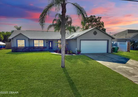 1545 Huntington St, Deltona, FL 32725
