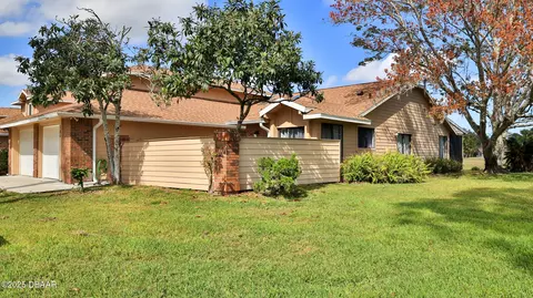 185 Surf Scooter Dr, Daytona Beach, FL 32119