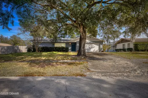 631 Sweetwood Dr, Port Orange, FL 32127