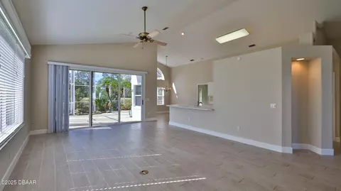 51 Bay Pointe Dr, Ormond Beach, FL 32174 photo 4