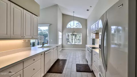 51 Bay Pointe Dr, Ormond Beach, FL 32174 photo 9