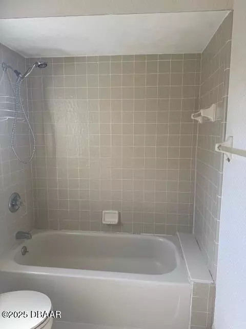 Bath - 19 Misners Trl, Ormond Beach, FL 32174 photo 3 of 5