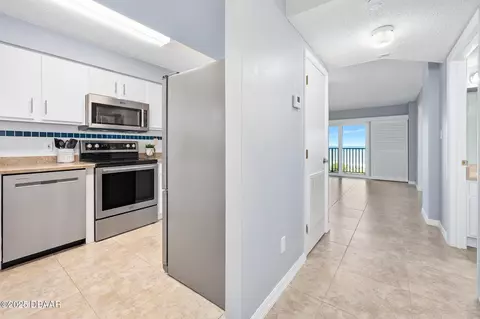 Undisclosed, Ormond Beach, FL 32176 photo 4