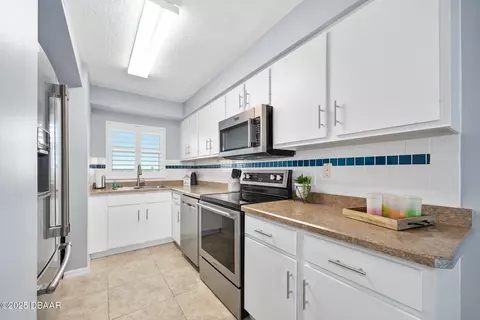Undisclosed, Ormond Beach, FL 32176 photo 9