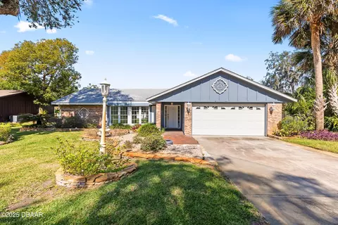 903 Village Dr, Ormond Beach, FL 32174