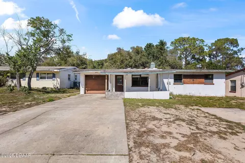 1312 Ginsberg Dr, Daytona Beach, FL 32114