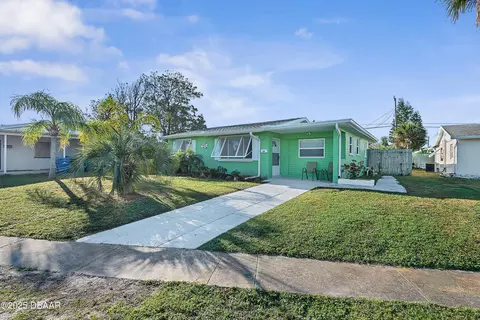 38 Seaside Dr, Ormond Beach, FL 32176
