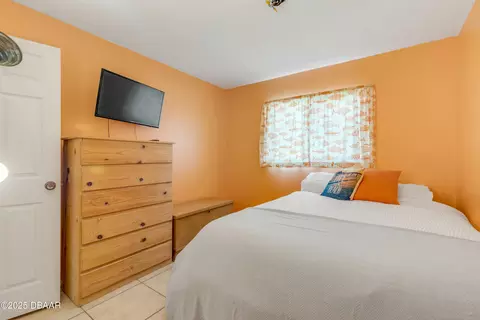 Bedroom - 118 Orange Ave, Edgewater, FL 32132 photo 4 of 4