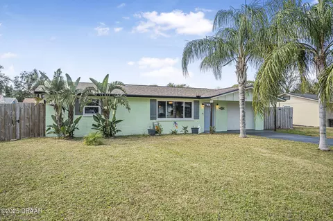 737 5th St, Port Orange, FL 32129