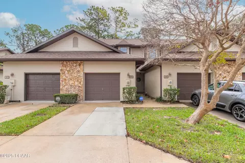 129 Dovecote Ln, Daytona Beach, FL 32114