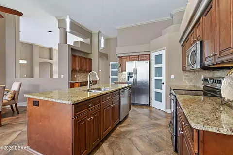 42 Gale Ln, Ormond Beach, FL 32174 photo 9