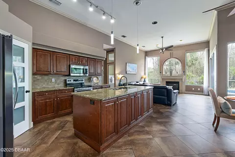 42 Gale Ln, Ormond Beach, FL 32174 photo 8