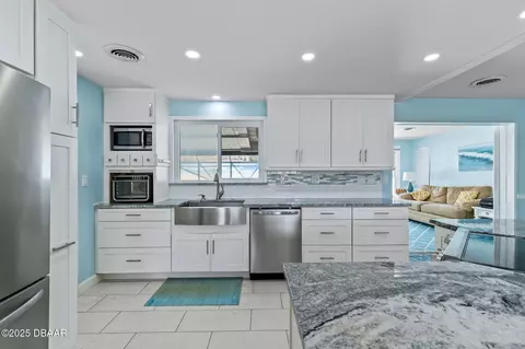 103 Ocean Ter, Ormond Beach, FL 32176 photo 10