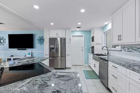 103 Ocean Ter, Ormond Beach, FL 32176 photo 9