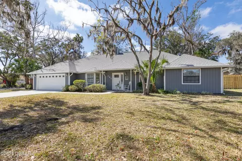 792 Victoria Cir E, Ormond Beach, FL 32174 photo 2