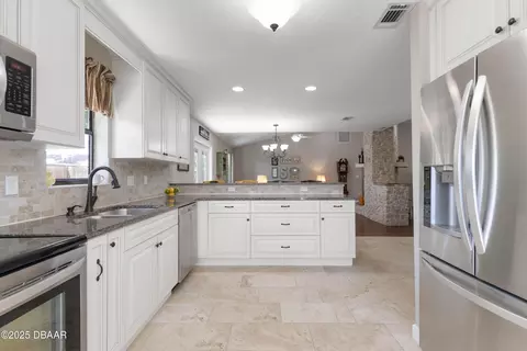 792 Victoria Cir E, Ormond Beach, FL 32174 photo 17