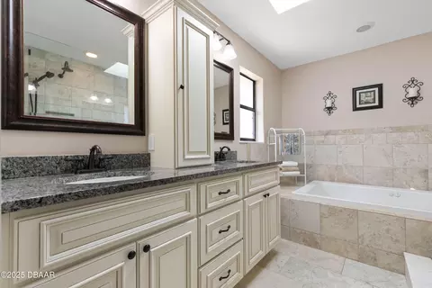 792 Victoria Cir E, Ormond Beach, FL 32174 photo 24