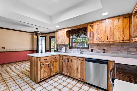 Kitchen - 3 Pine Bluff Trl, Ormond Beach, FL 32174 photo 2 of 3