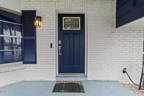 Exterior - 40 Juniper Dr, Ormond Beach, FL 32176 photo 1 of 10