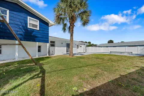 Exterior - 40 Juniper Dr, Ormond Beach, FL 32176 photo 9 of 10