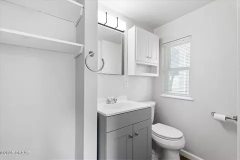 Bath - 40 Juniper Dr, Ormond Beach, FL 32176 photo 1 of 3