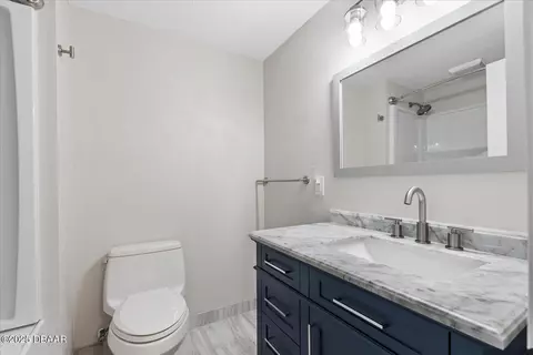 Bath - 40 Juniper Dr, Ormond Beach, FL 32176 photo 3 of 3