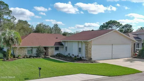 12 Taxiway Lindy Loop, Port Orange, FL 32128