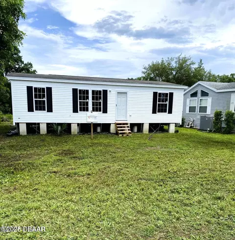 1367 Vine St, Daytona Beach, FL 32117