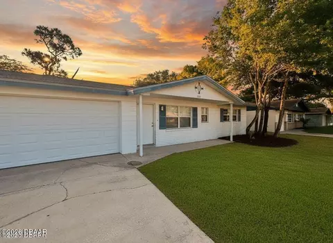 1022 4th St, Port Orange, FL 32129