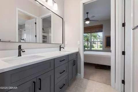 Bath - 1066 Hampstead Ln, Ormond Beach, FL 32174 photo 6 of 7