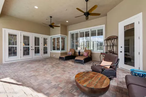 Exterior - 1066 Hampstead Ln, Ormond Beach, FL 32174 photo 5 of 18