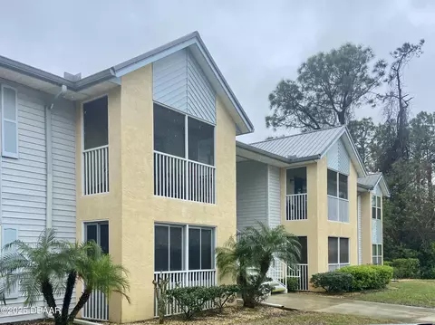 101 Bent Tree Dr #36, Daytona Beach, FL 32114