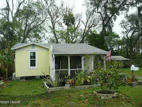 1221 Graham Ave, Daytona Beach, FL 32117
