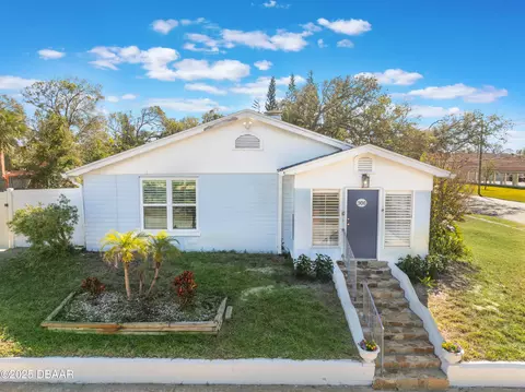 305 S Halifax Dr, Ormond Beach, FL 32176