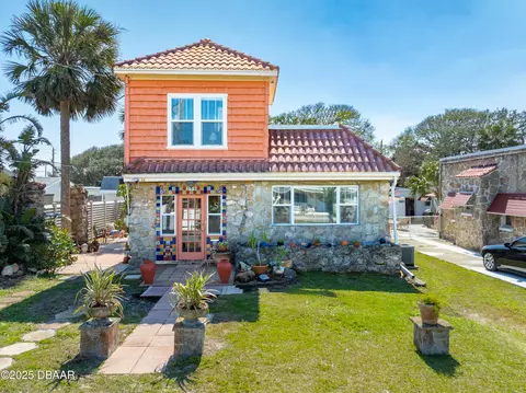 358 Manhattan Ave, Daytona Beach, FL 32118