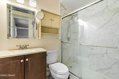 Bath - 2010 Juniper Dr, Edgewater, FL 32141 photo 2 of 2